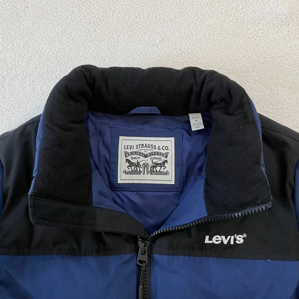 Levis levi puffer